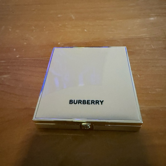 Eyeshadow Quad Iconic Honey - Picture 4 of 6